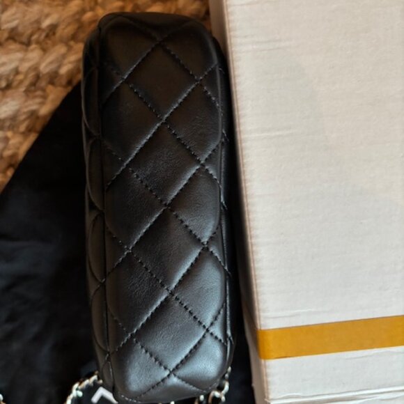 New CHANEL Camera Case Lambskin Black - Picture 6 of 10